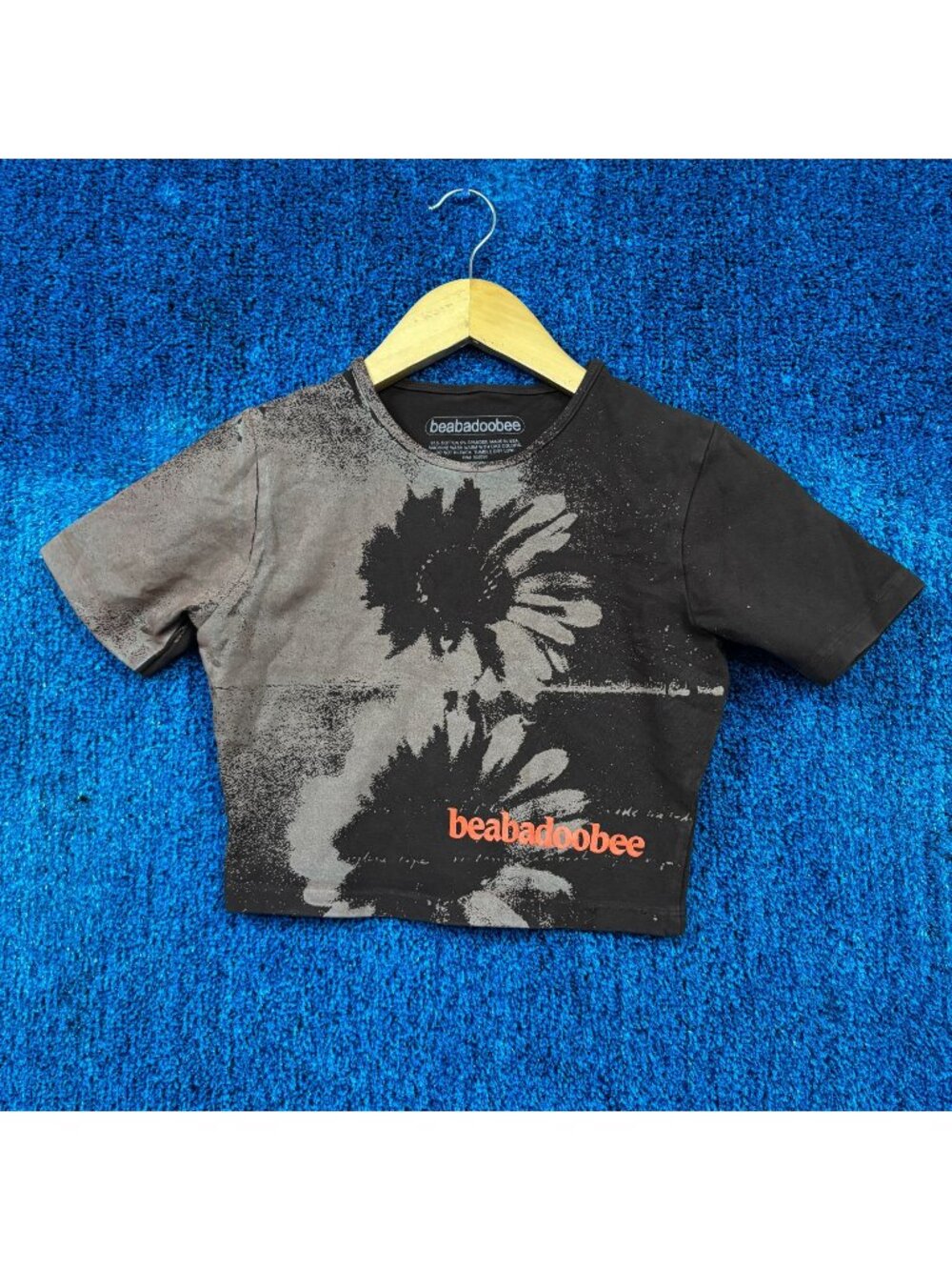 Beabadoobee Fake It Flowers Album Baby Crop Split-Dye Tee M